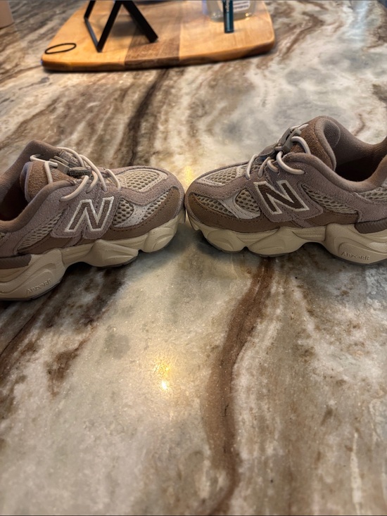 Brown Toddler new balance 9060 shoes size 5.5